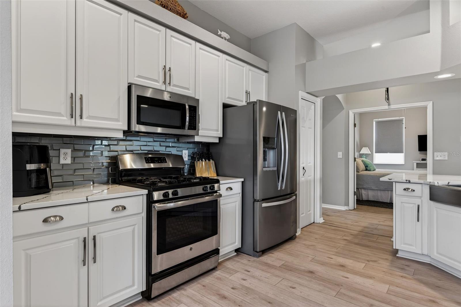 Image 36 of 76 For 408 Delwood Breck Street