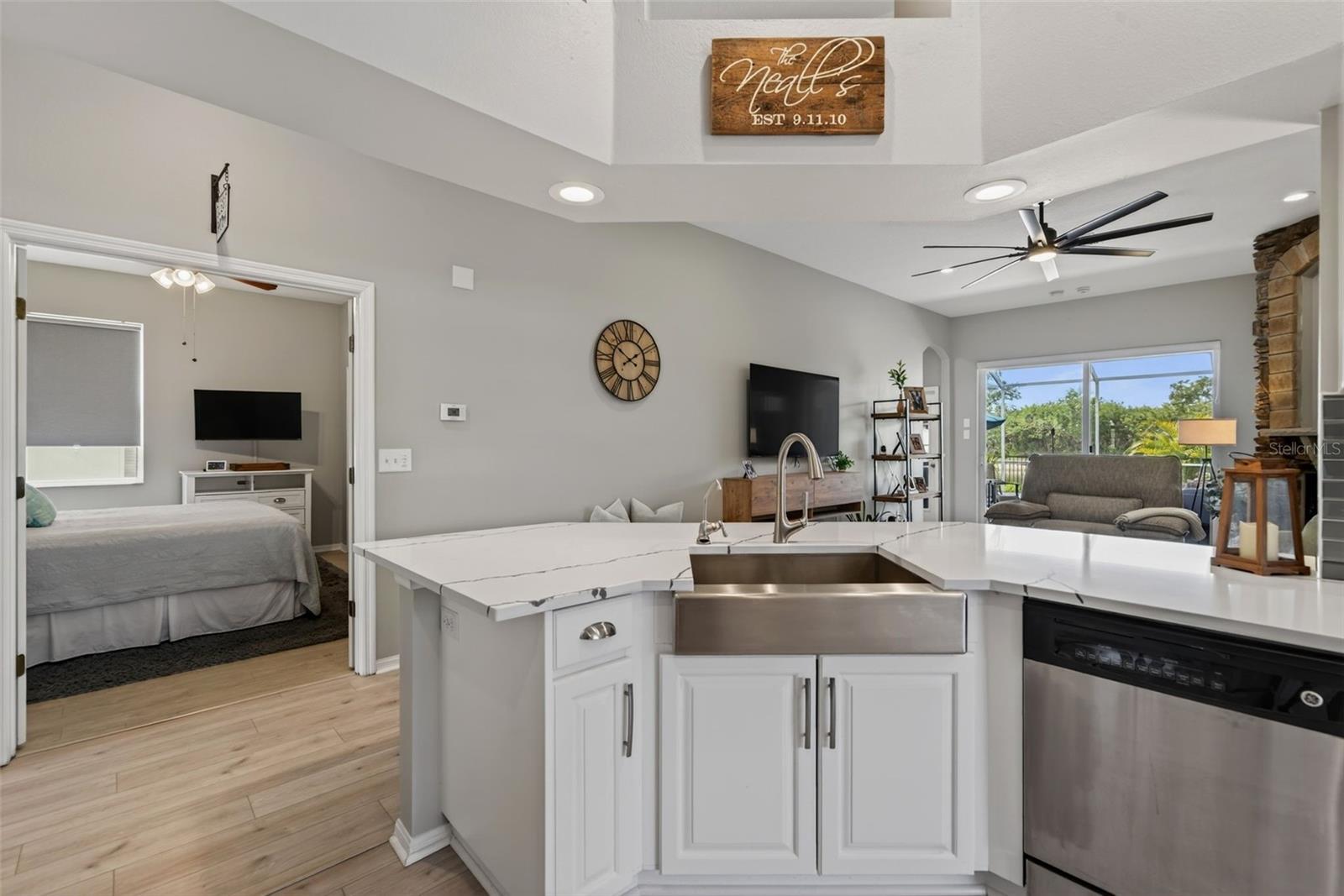 Image 37 of 76 For 408 Delwood Breck Street