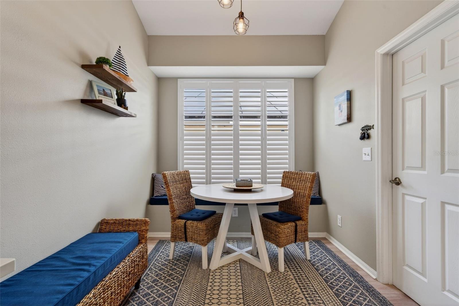 Image 39 of 76 For 408 Delwood Breck Street