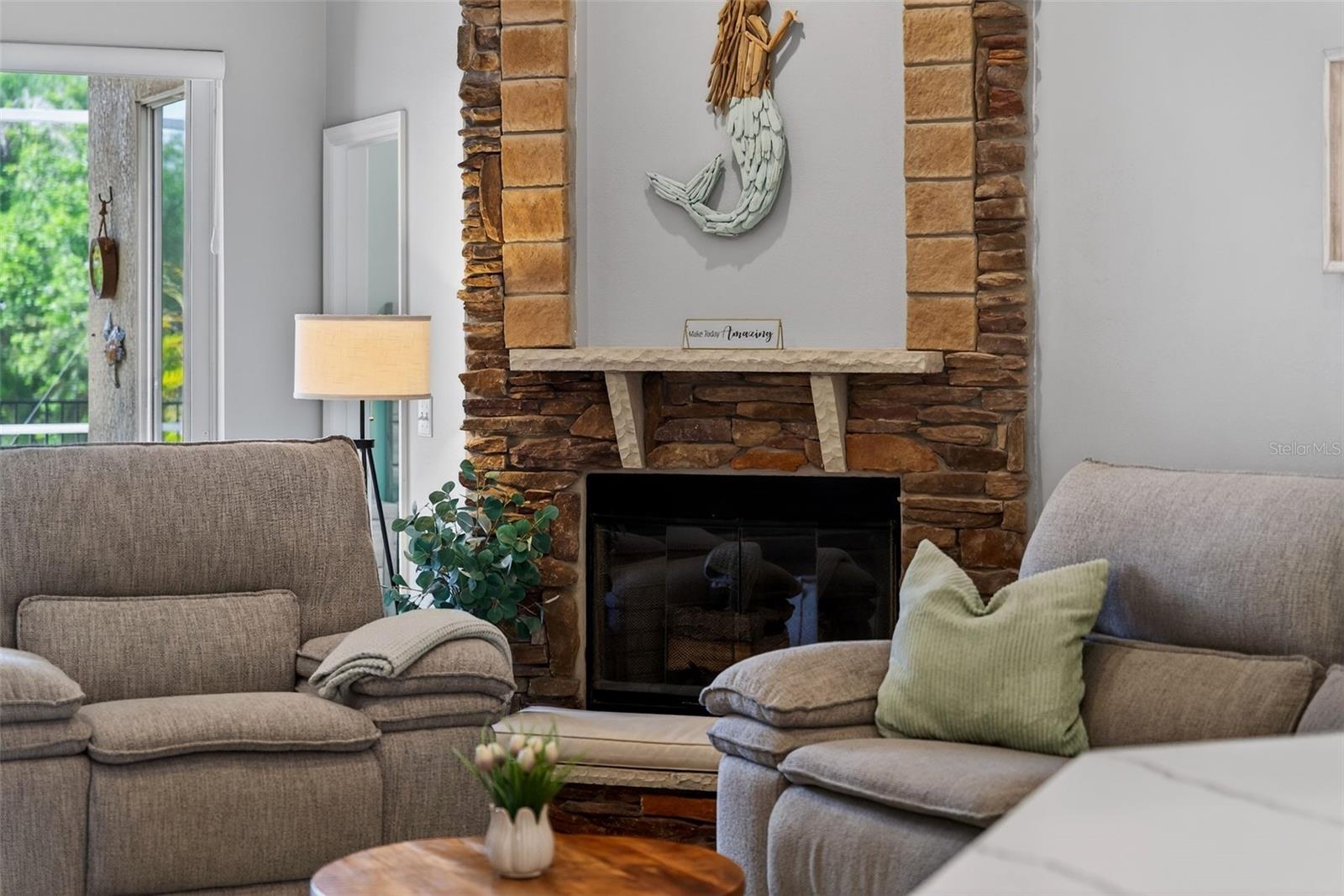 Image 45 of 76 For 408 Delwood Breck Street