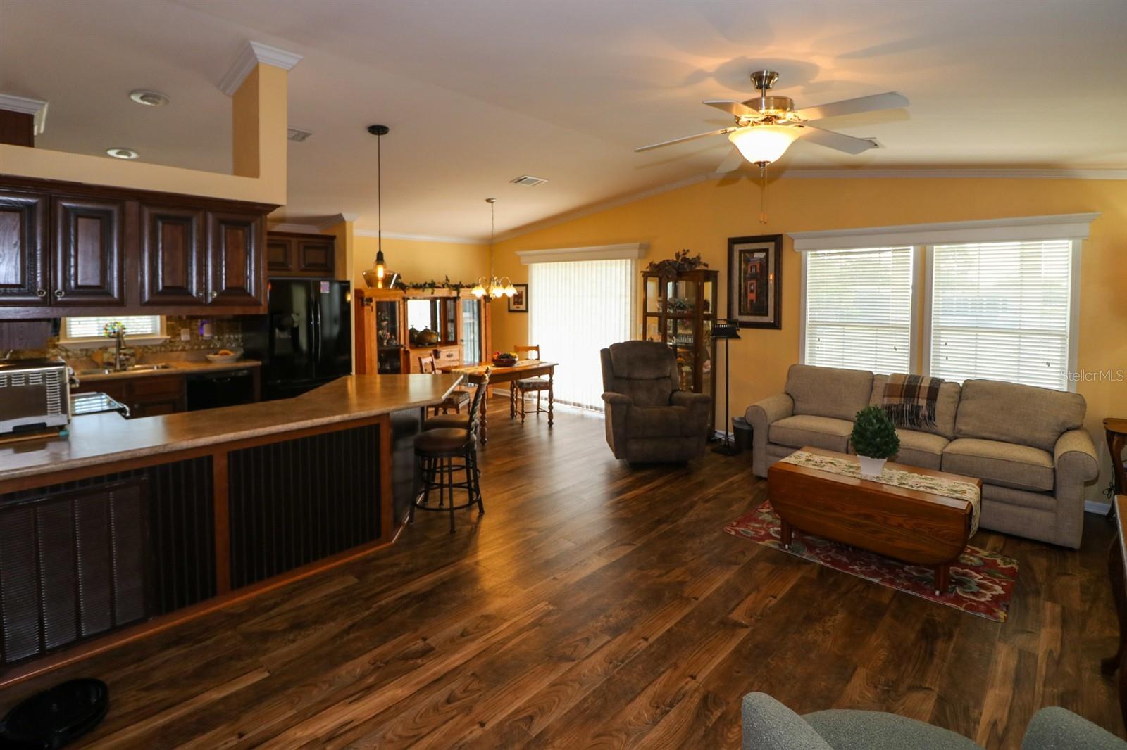 Image 21 of 37 For 29200 Jones Loop Road 715