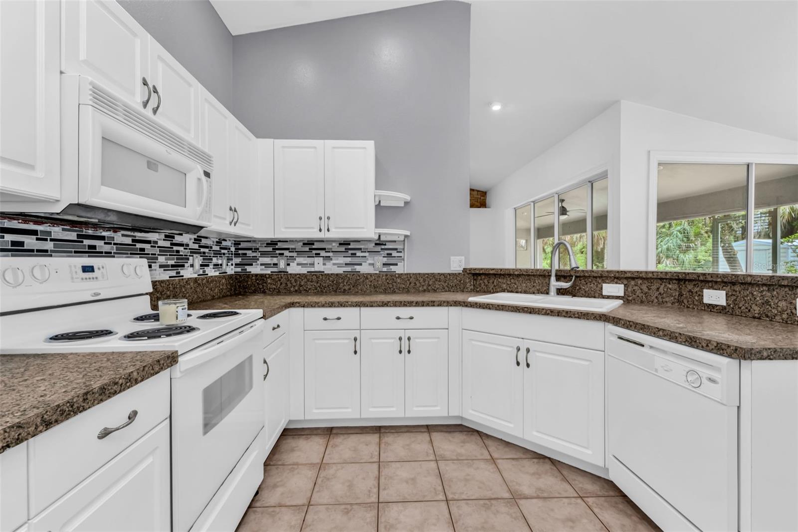 Image 11 of 50 For 1485 Justica Street