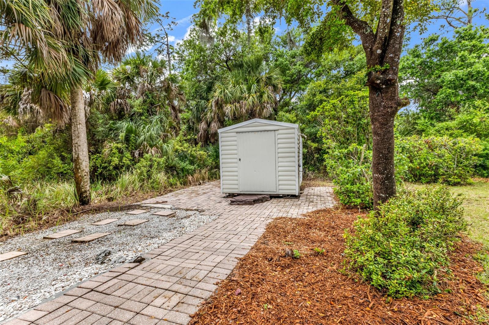 Image 39 of 50 For 1485 Justica Street