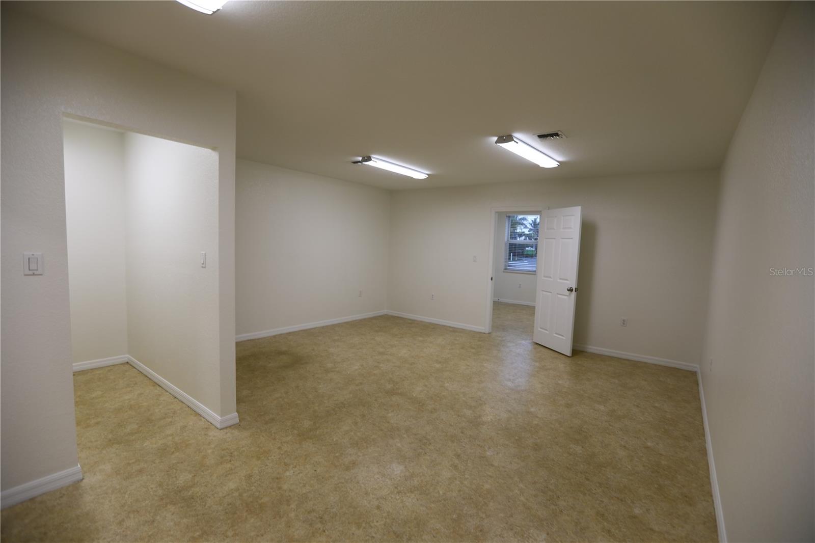 Image 11 of 18 For 8270 Burnt Store Road 3