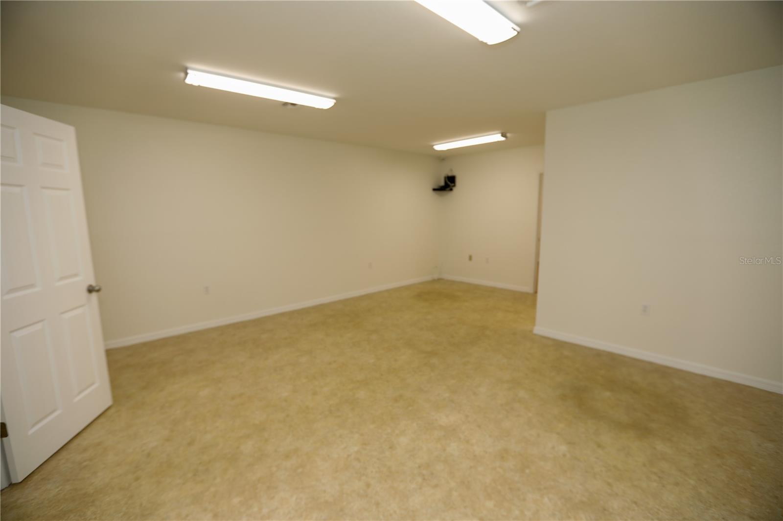 Image 18 of 18 For 8270 Burnt Store Road 3