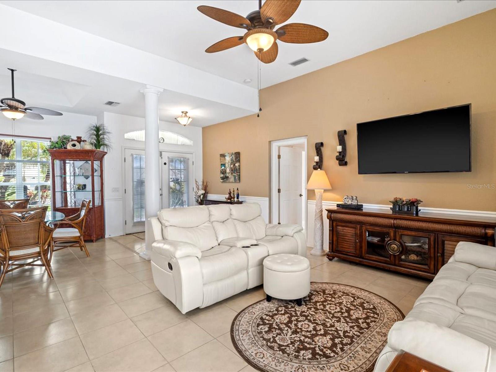 Image 9 of 51 For 32 Orlando Boulevard
