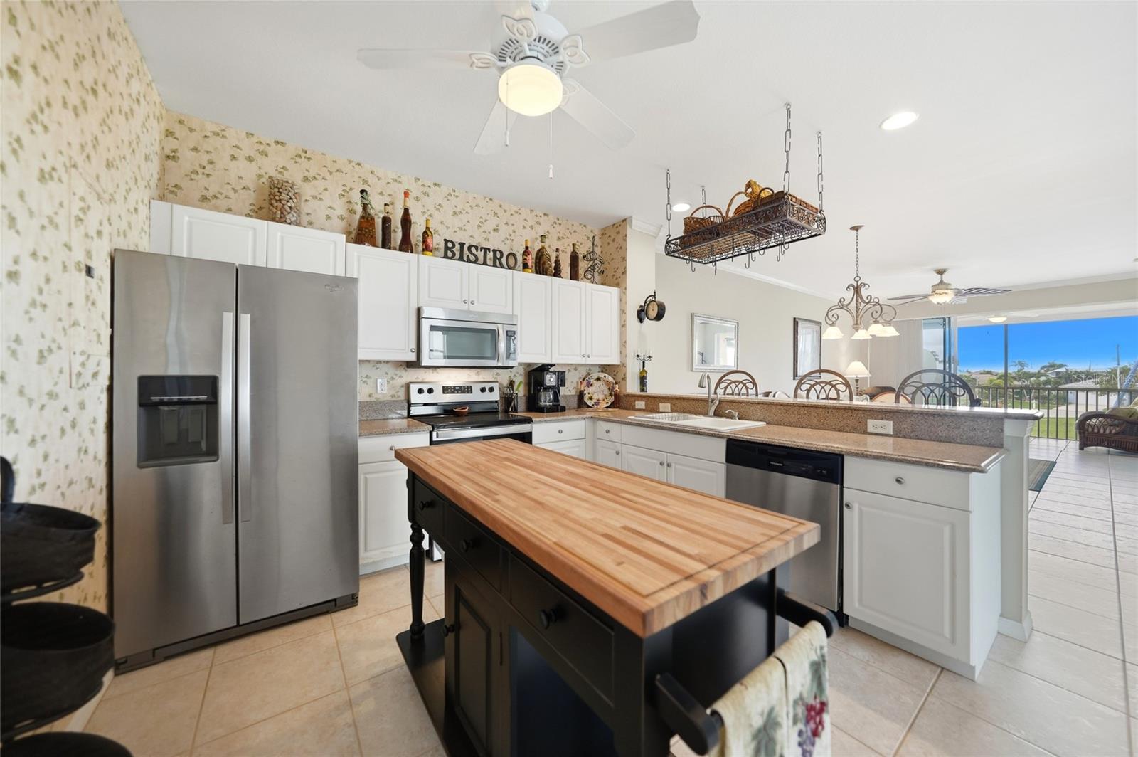 Image 10 of 45 For 2002 Bal Harbor Boulevard 1822