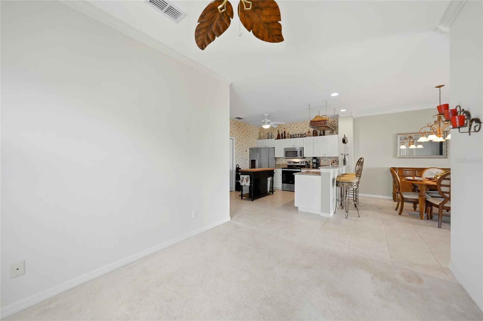 Image 19 of 45 For 2002 Bal Harbor Boulevard 1822