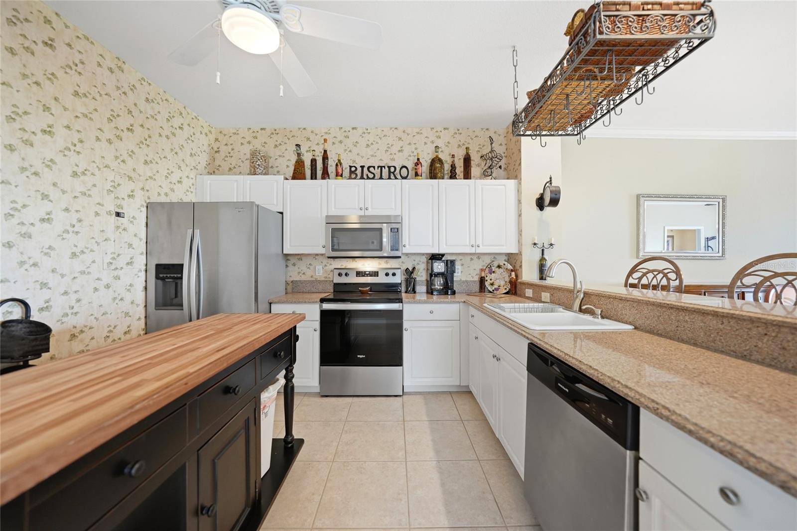 Image 20 of 45 For 2002 Bal Harbor Boulevard 1822