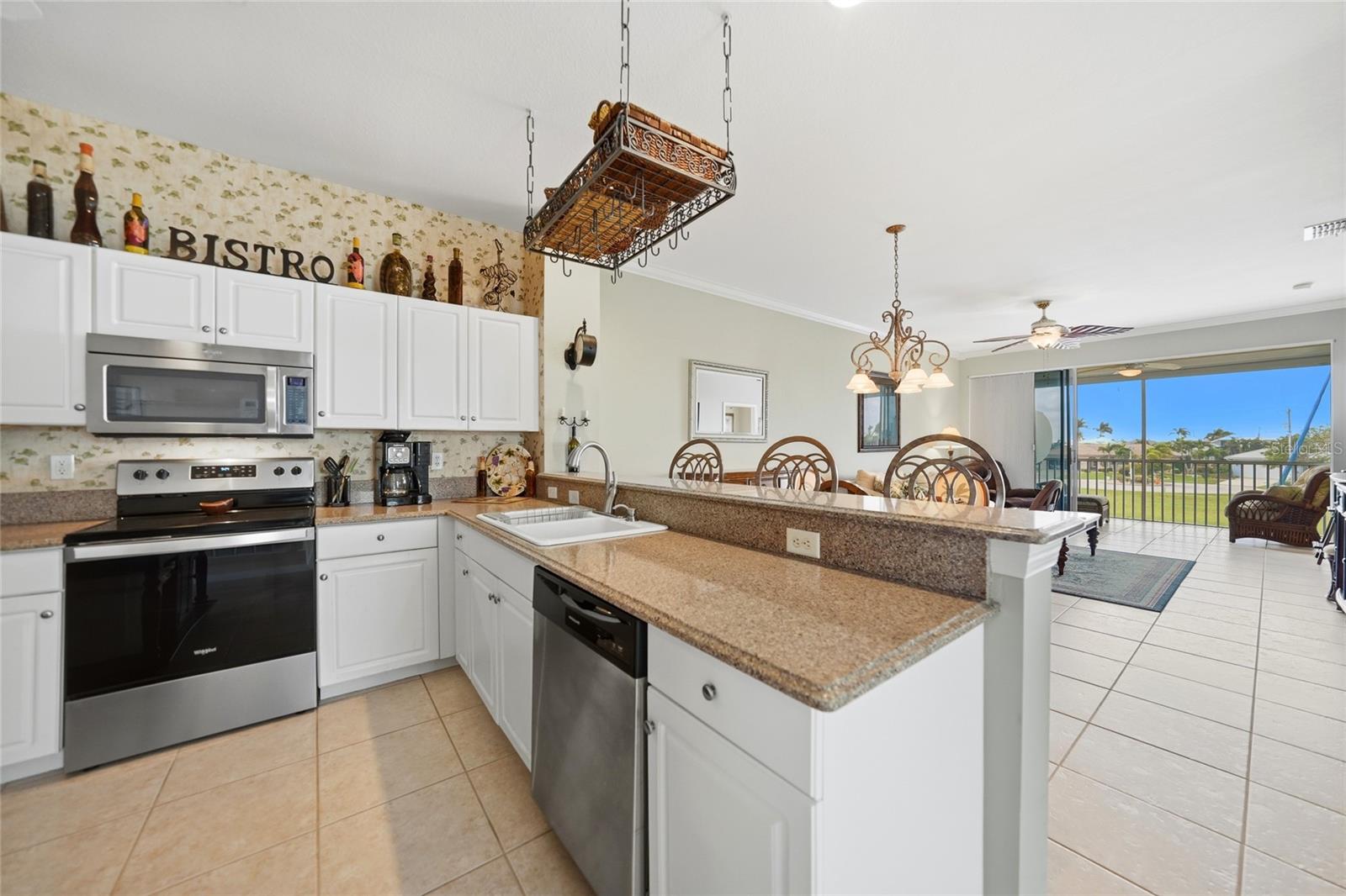 Image 21 of 45 For 2002 Bal Harbor Boulevard 1822