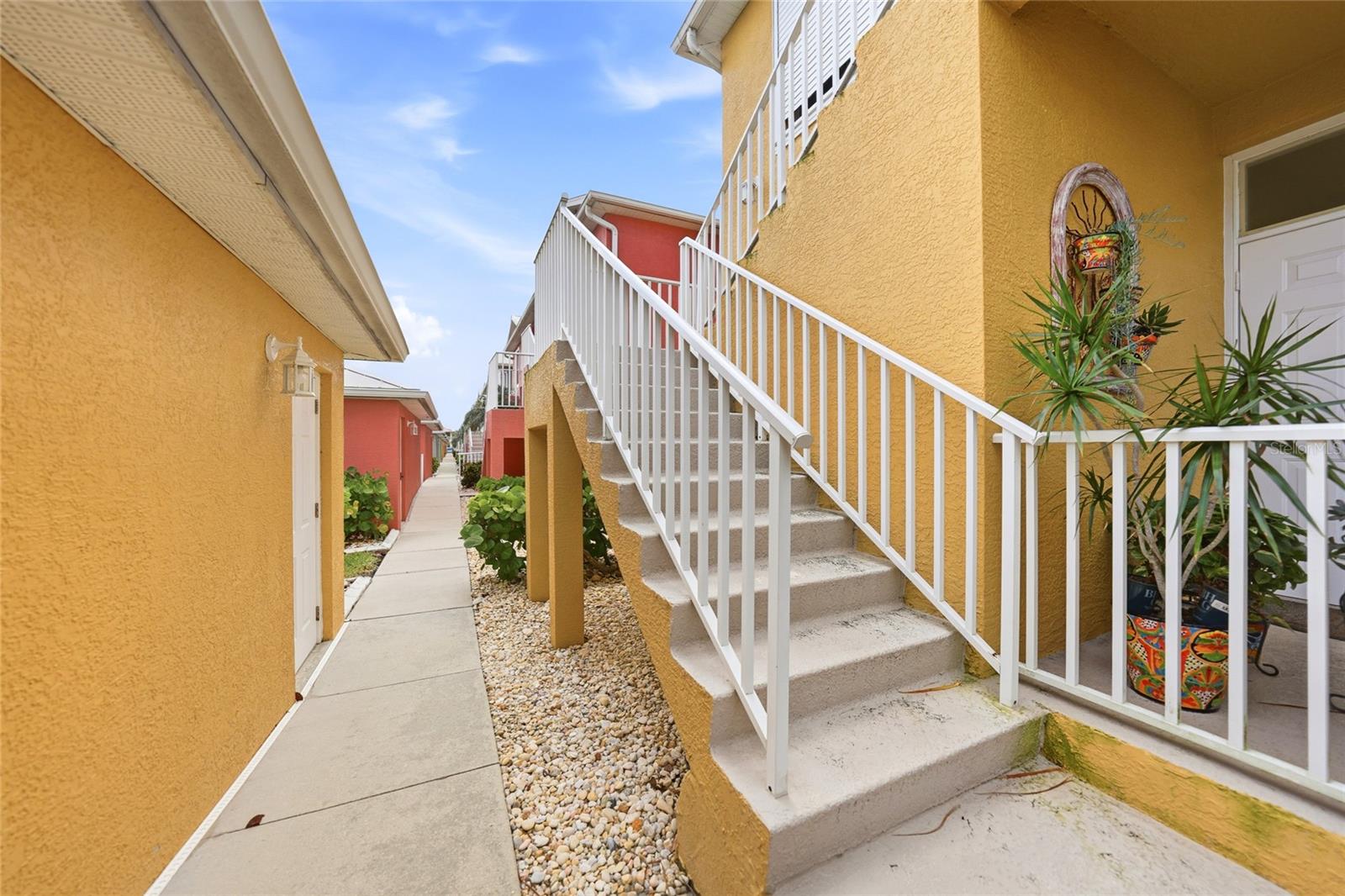 Image 35 of 45 For 2002 Bal Harbor Boulevard 1822