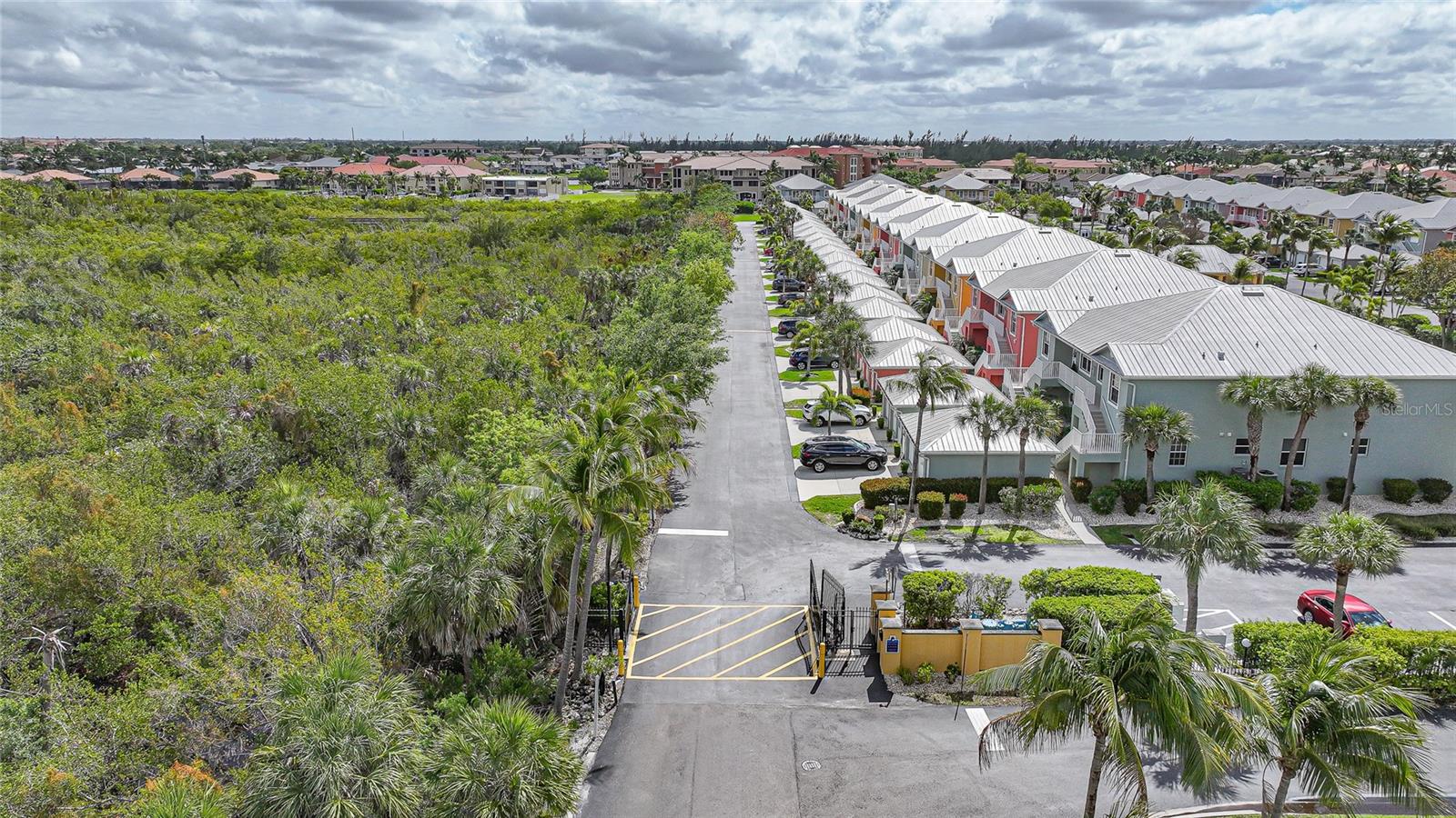 Image 44 of 45 For 2002 Bal Harbor Boulevard 1822