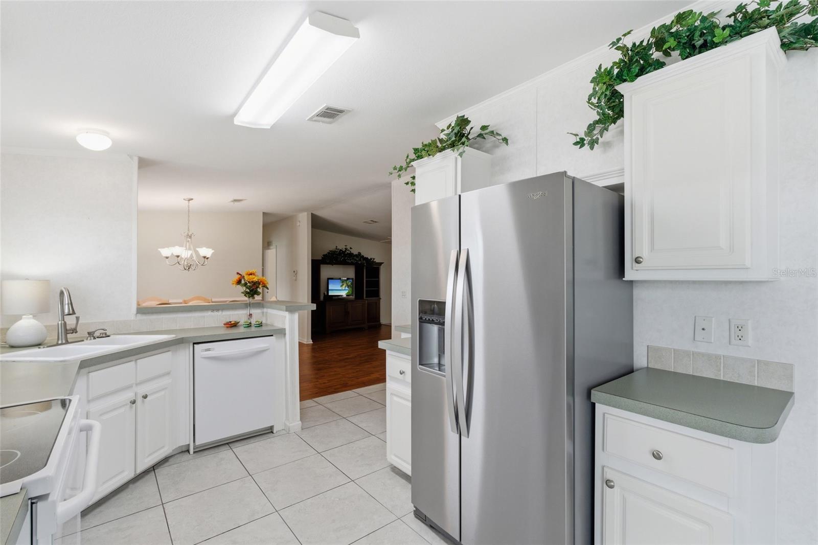 Image 19 of 51 For 15550 Burnt Store Road 30