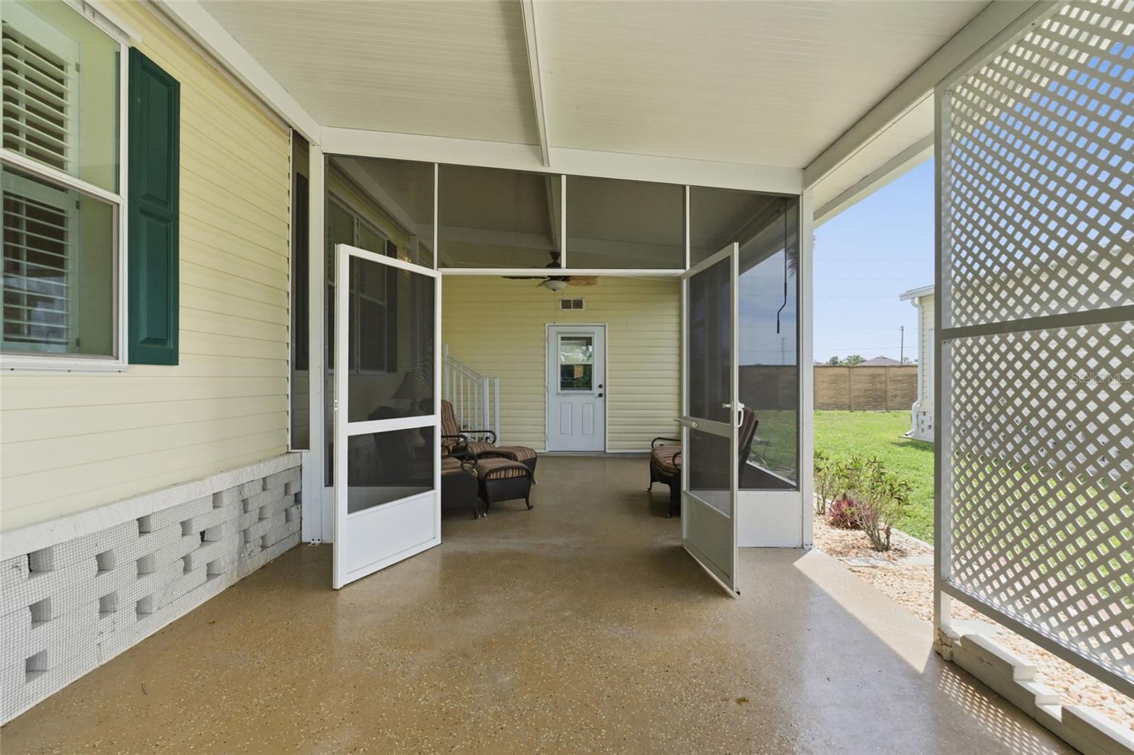 Image 5 of 51 For 15550 Burnt Store Road 30