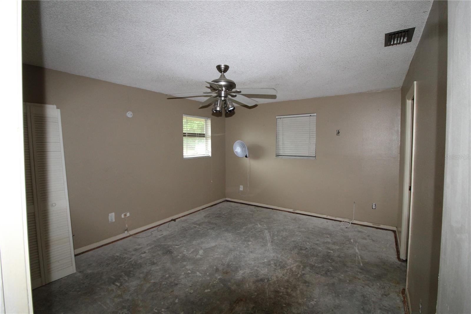 Image 4 of 14 For 11250 5th Avenue