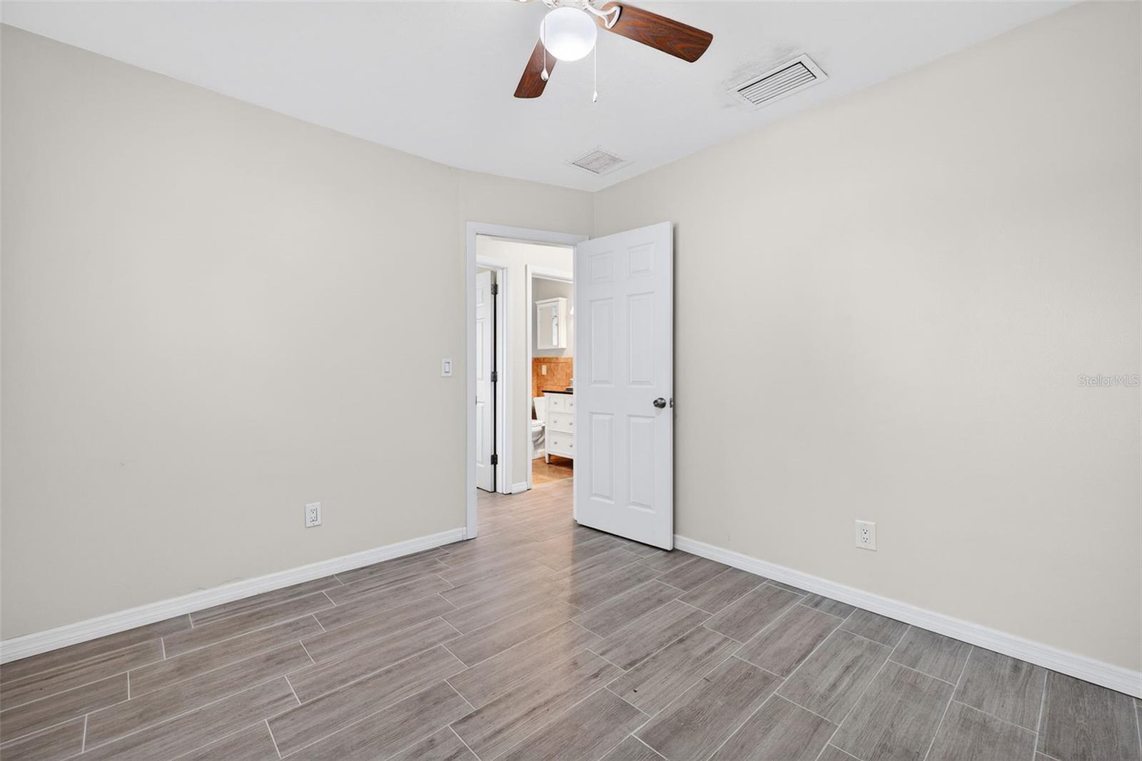 Image 10 of 26 For 4547 11th Avenue