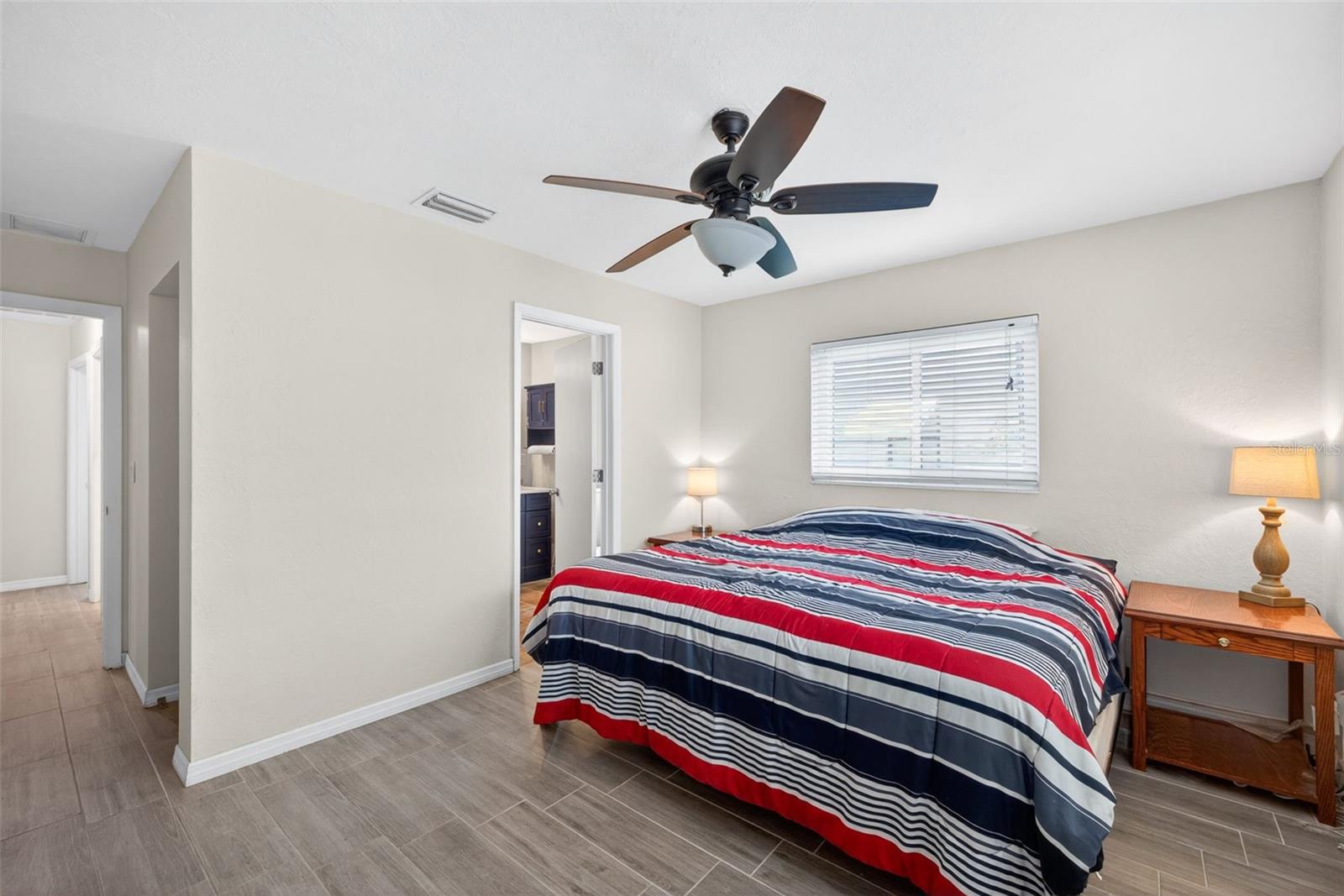 Image 15 of 26 For 4547 11th Avenue