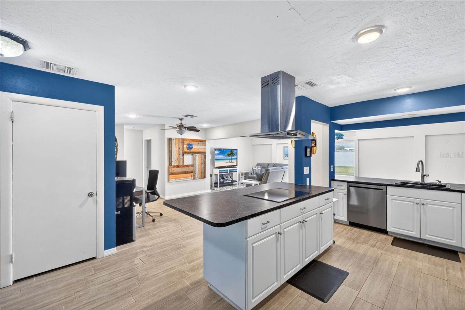 Image 3 of 26 For 4547 11th Avenue