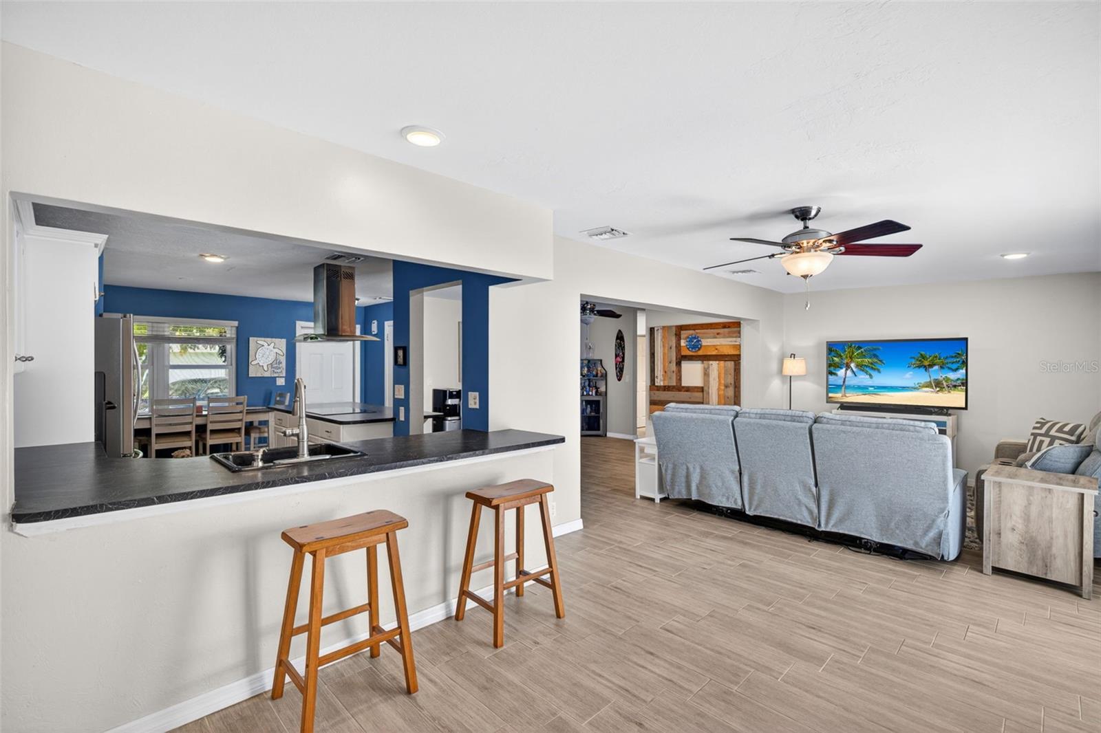 Image 7 of 26 For 4547 11th Avenue