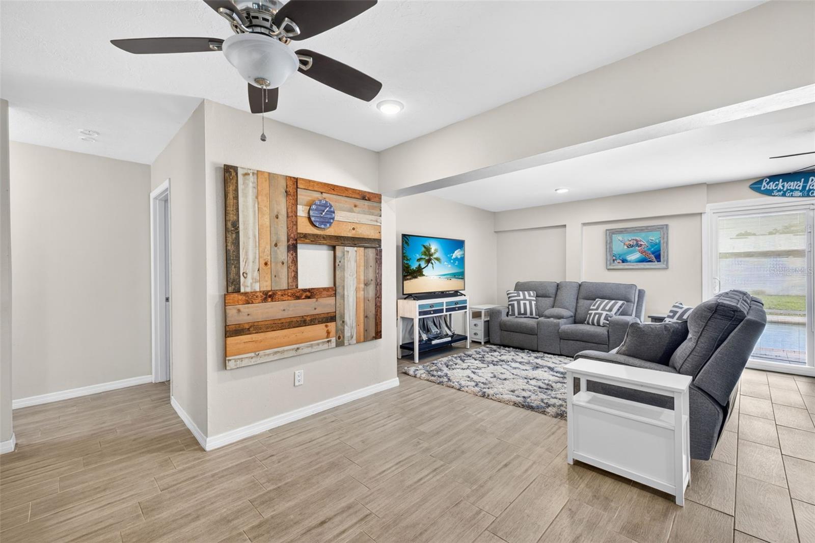 Image 9 of 26 For 4547 11th Avenue