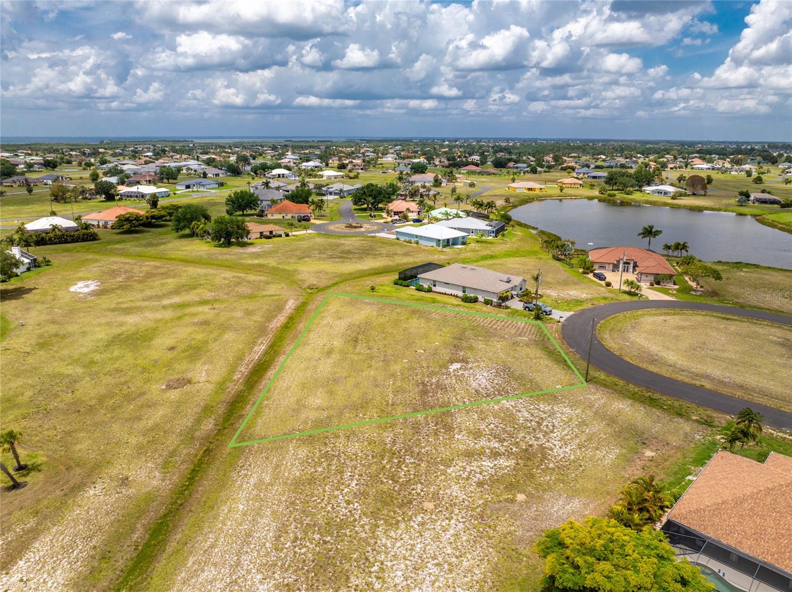 Image 29 of 35 For 17508 & 17514 Vellum Circle