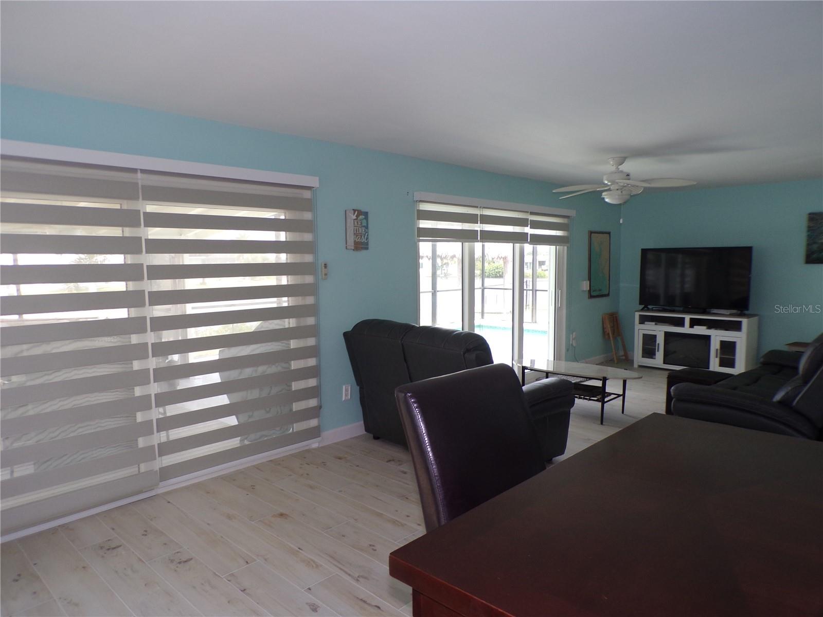 Image 11 of 55 For 21088 Edgewater Drive