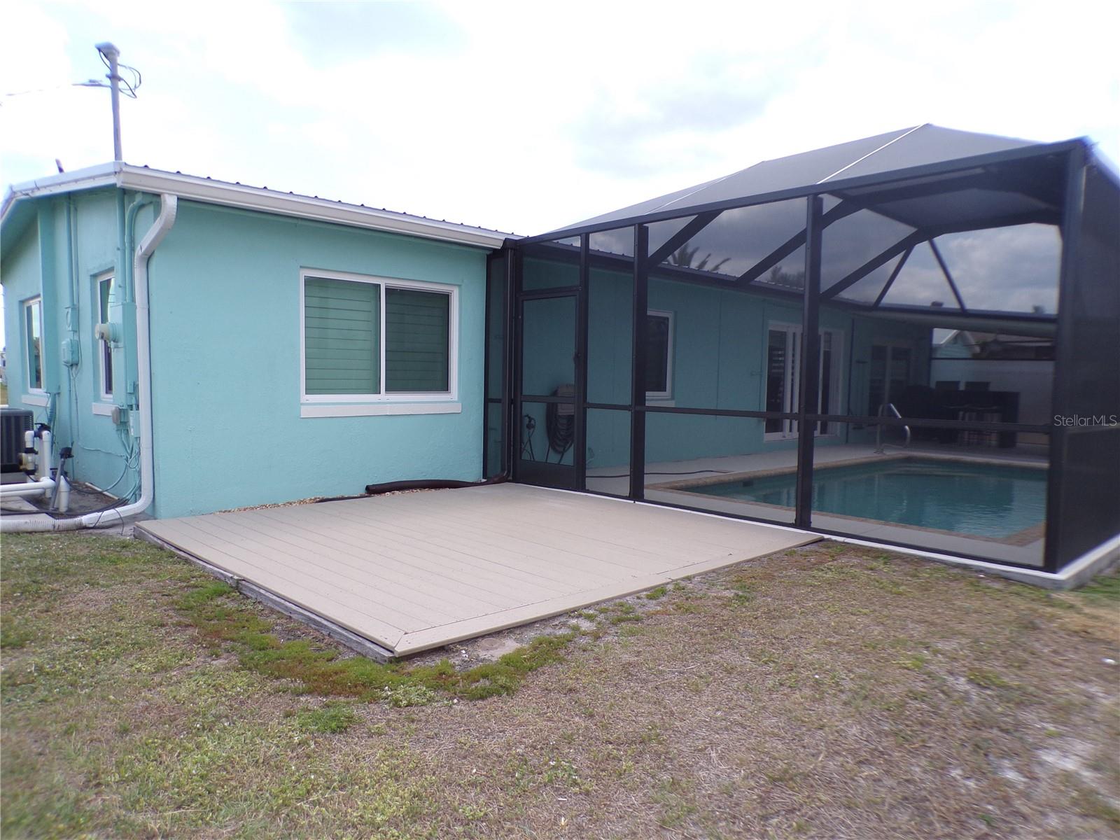 Image 26 of 55 For 21088 Edgewater Drive