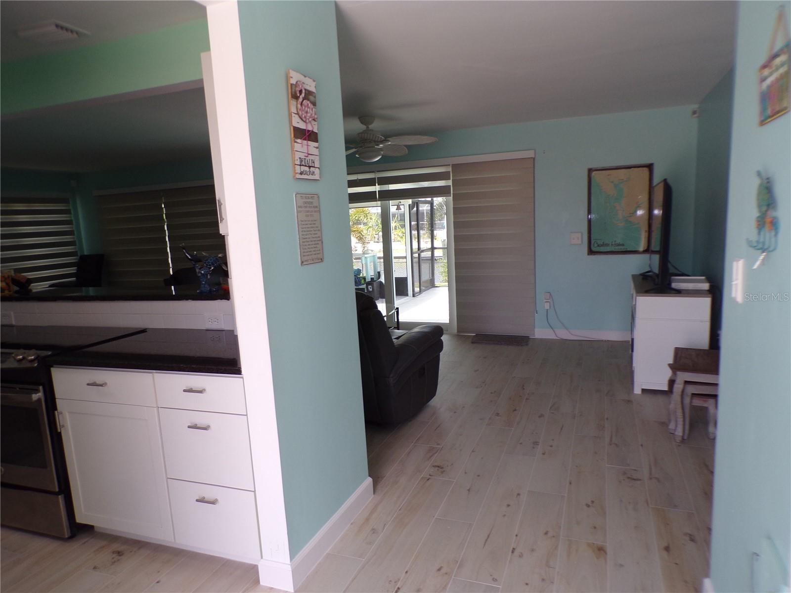 Image 28 of 55 For 21088 Edgewater Drive