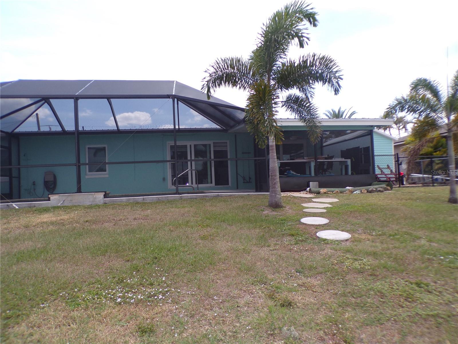 Image 43 of 55 For 21088 Edgewater Drive