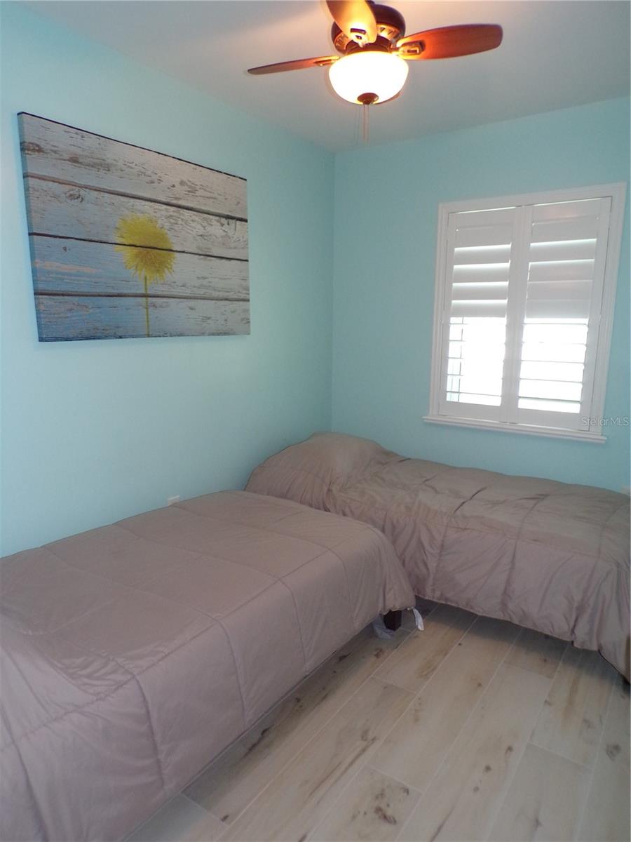 Image 52 of 55 For 21088 Edgewater Drive