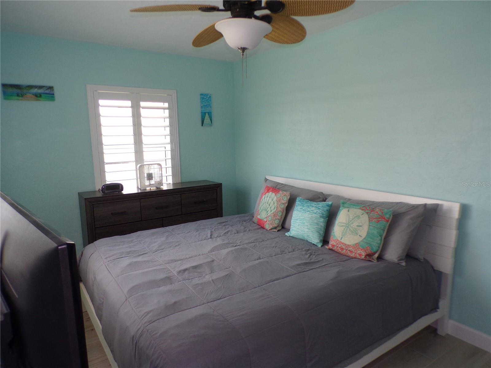 Image 8 of 55 For 21088 Edgewater Drive