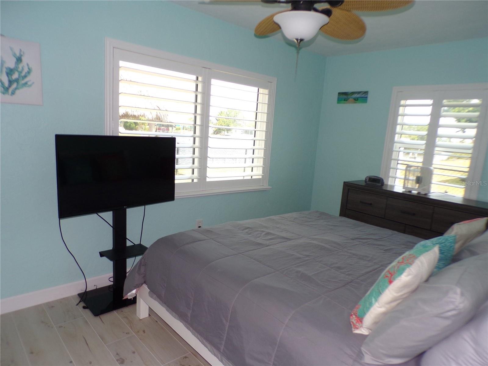 Image 9 of 55 For 21088 Edgewater Drive