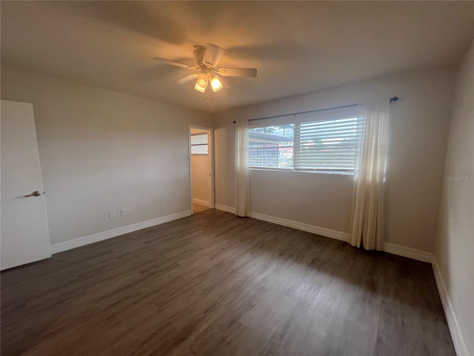 Image 20 of 36 For 110 Sinclair Street Se