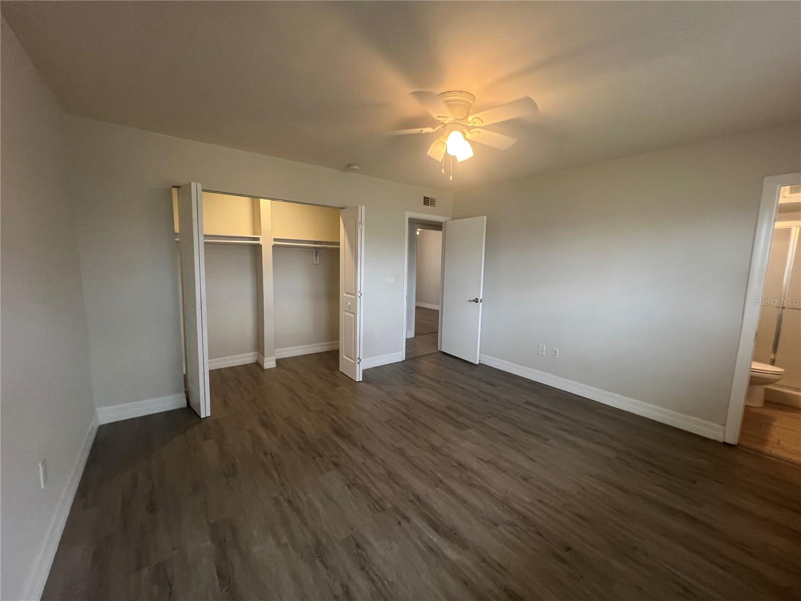 Image 21 of 36 For 110 Sinclair Street Se