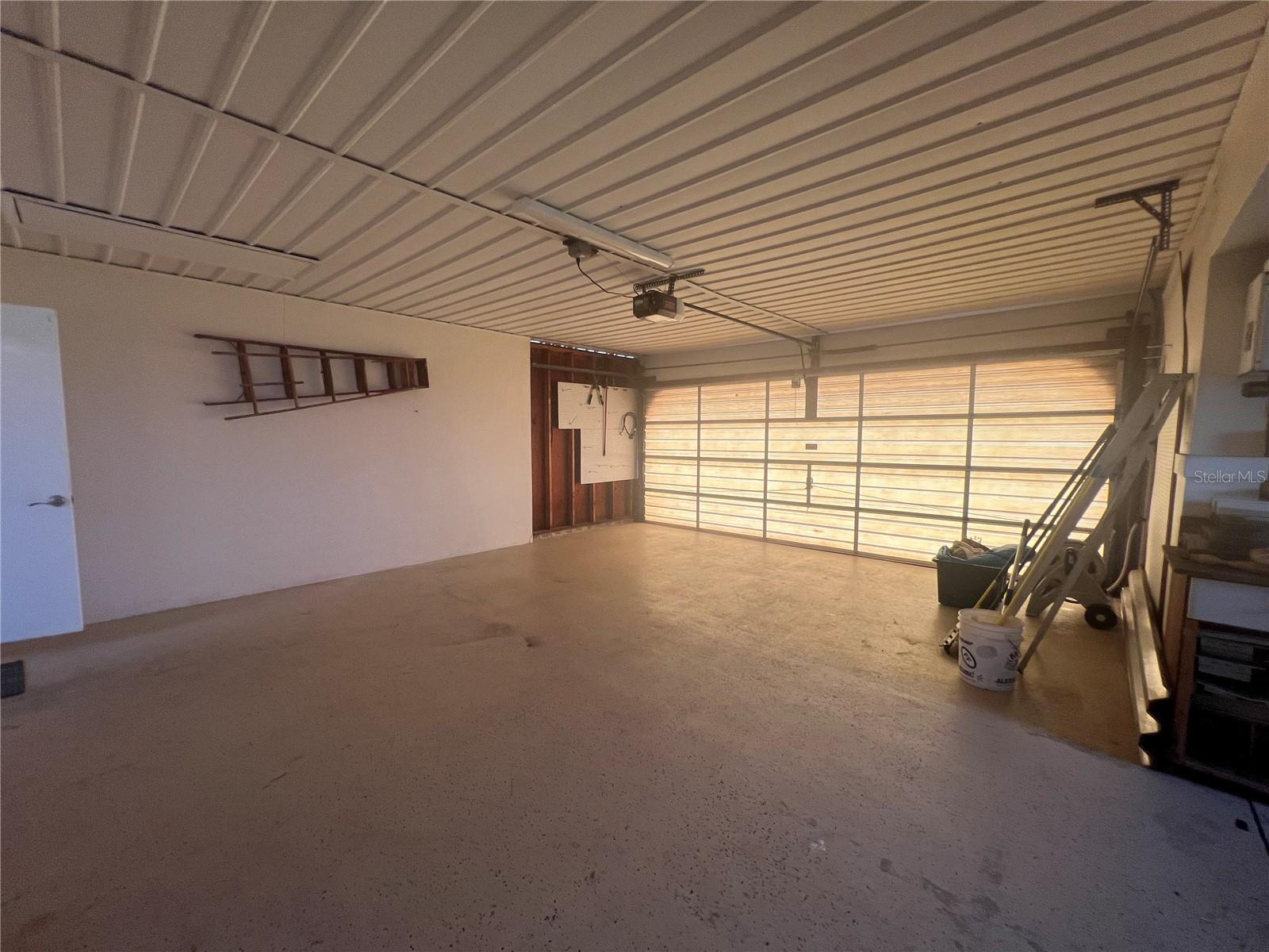 Image 30 of 36 For 110 Sinclair Street Se