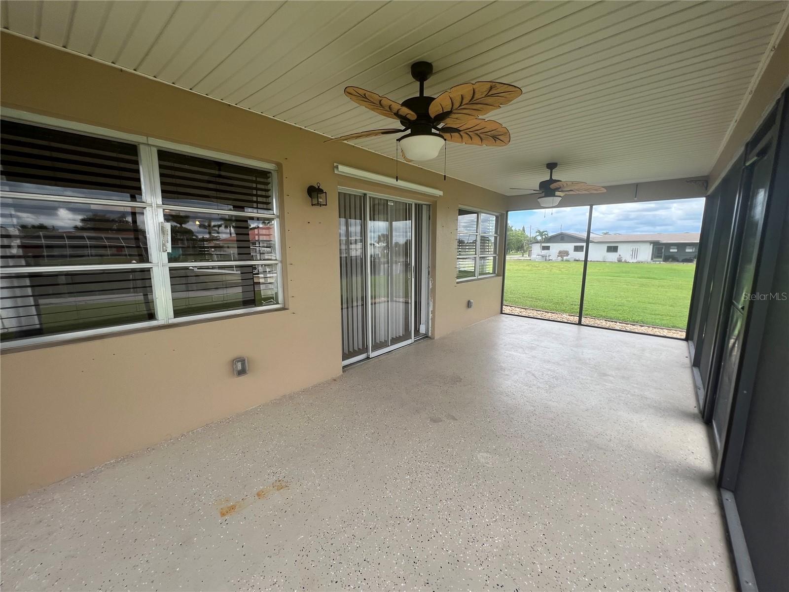 Image 32 of 36 For 110 Sinclair Street Se