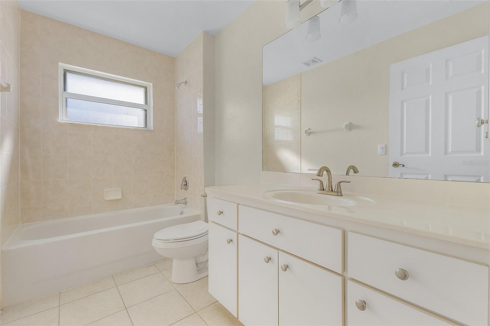 Image 17 of 25 For 1230 4th Avenue