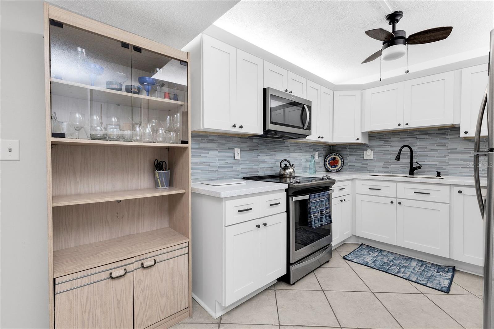 Image 12 of 88 For 25188 Marion Avenue A207