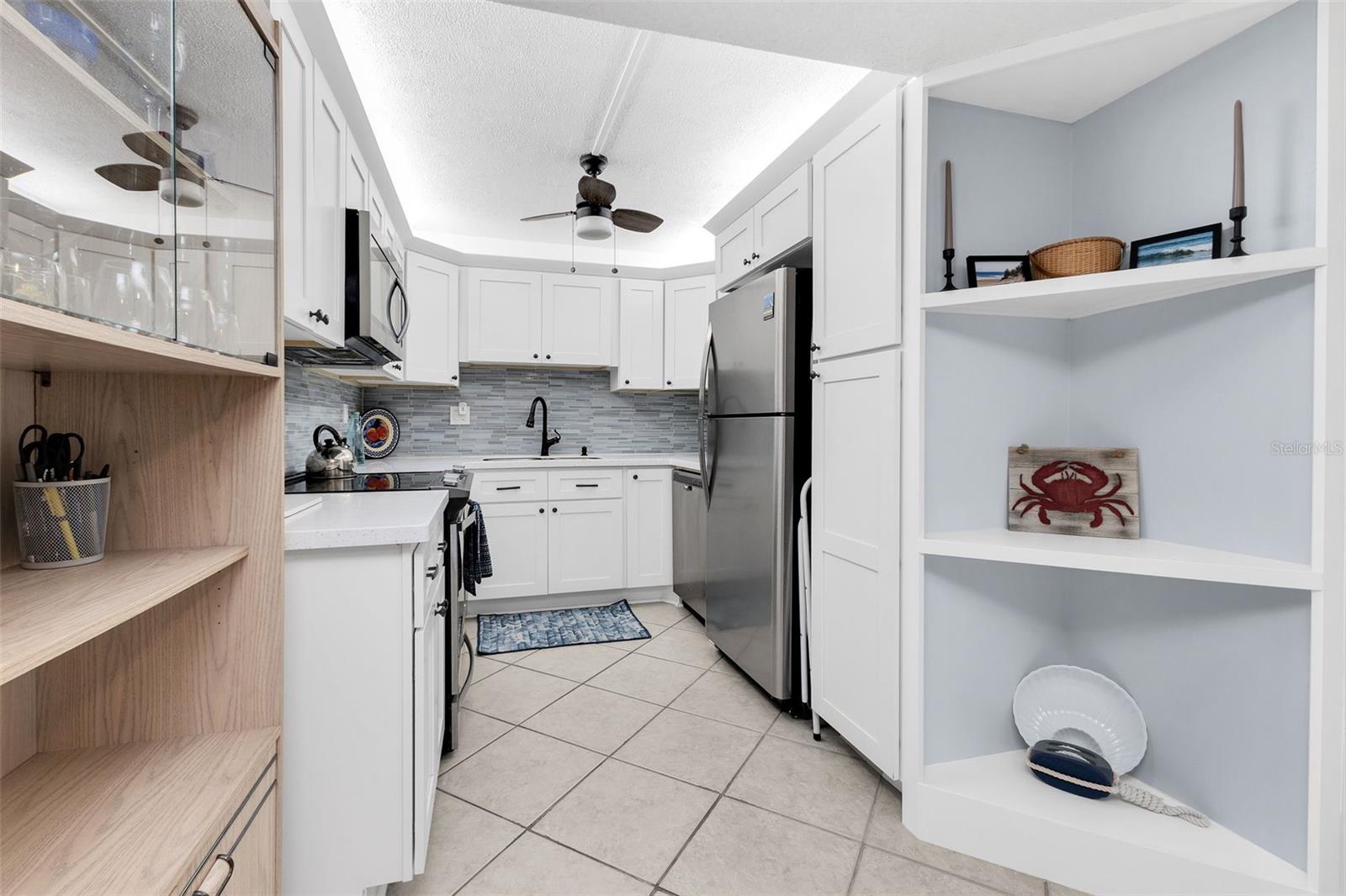 Image 13 of 88 For 25188 Marion Avenue A207