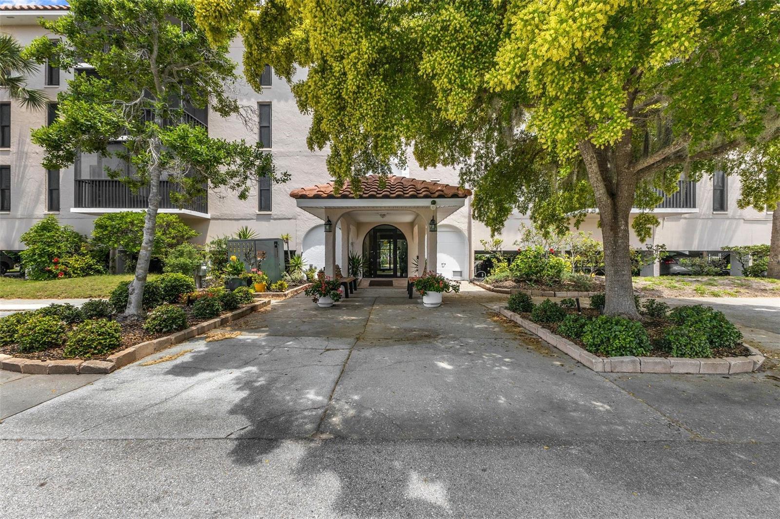 Image 3 of 88 For 25188 Marion Avenue A207