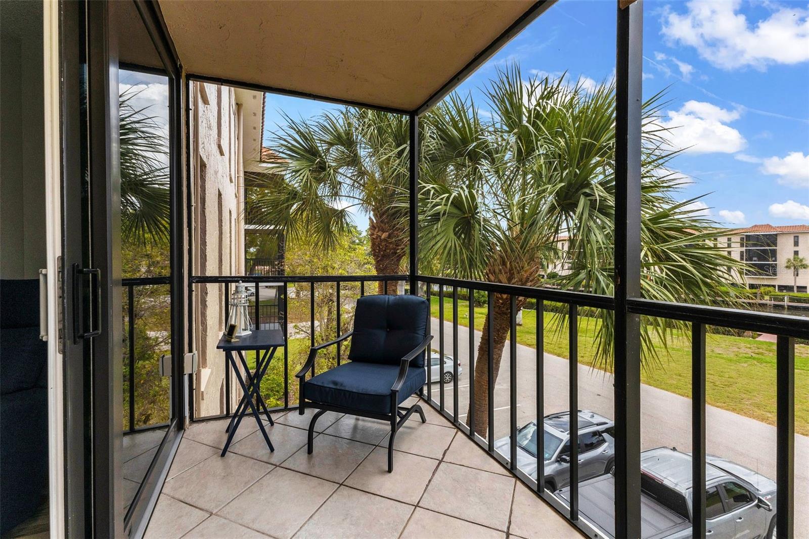 Image 33 of 88 For 25188 Marion Avenue A207