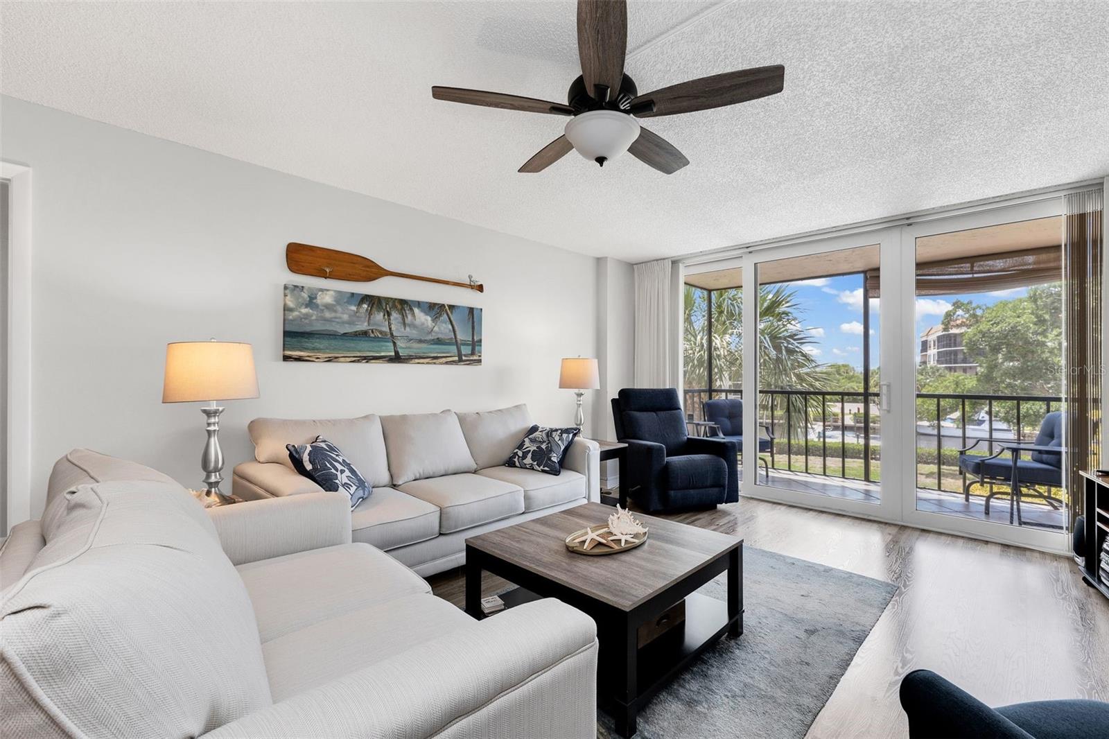 Image 6 of 88 For 25188 Marion Avenue A207