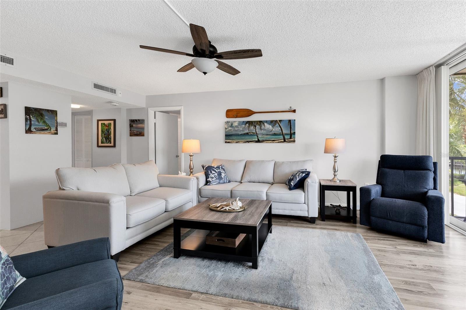 Image 7 of 88 For 25188 Marion Avenue A207