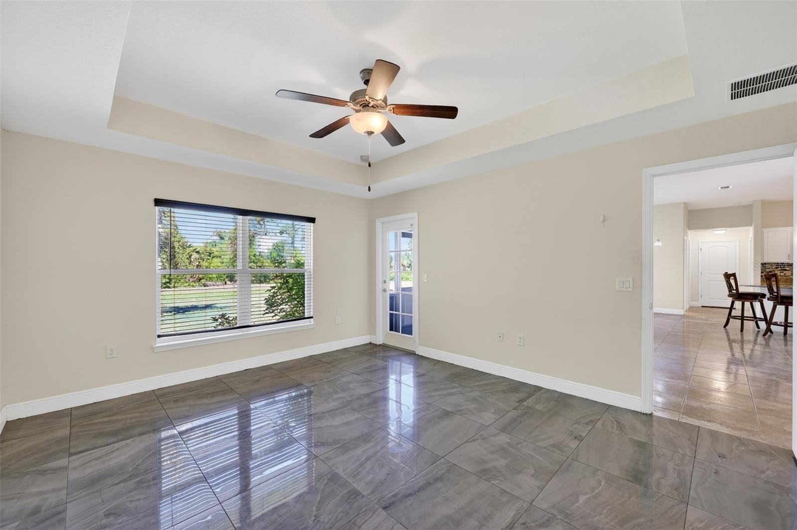 Image 19 of 39 For 501 San Cristobal Avenue