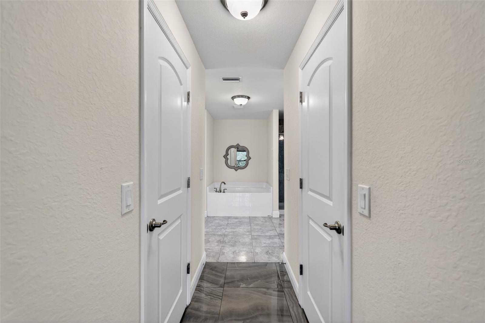 Image 20 of 39 For 501 San Cristobal Avenue