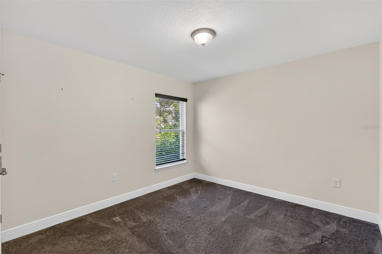 Image 23 of 39 For 501 San Cristobal Avenue