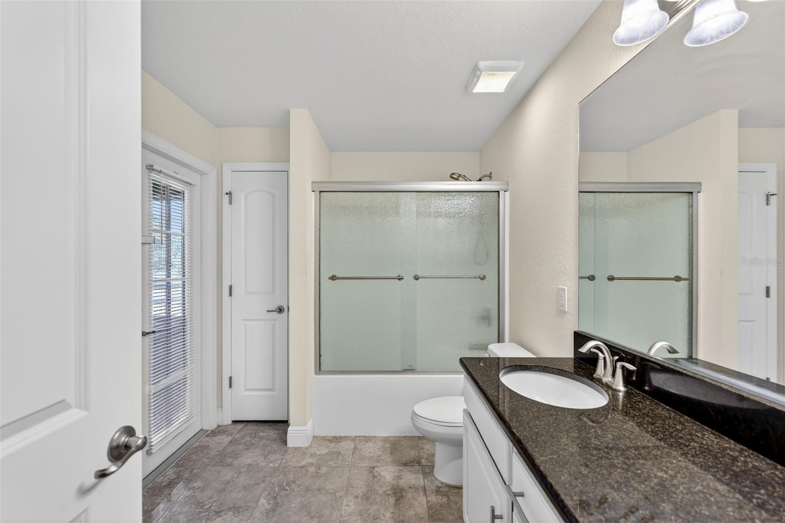 Image 26 of 39 For 501 San Cristobal Avenue