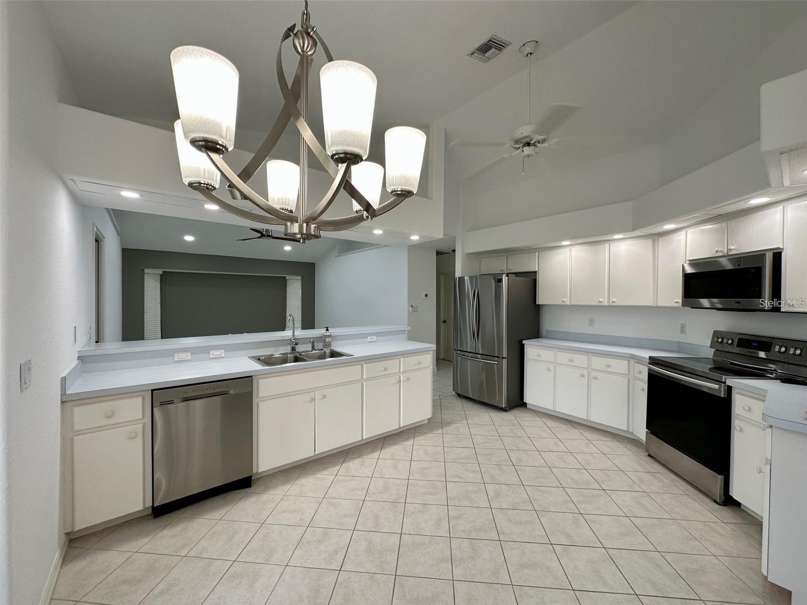 Image 16 of 34 For 2169 Onondaga Lane