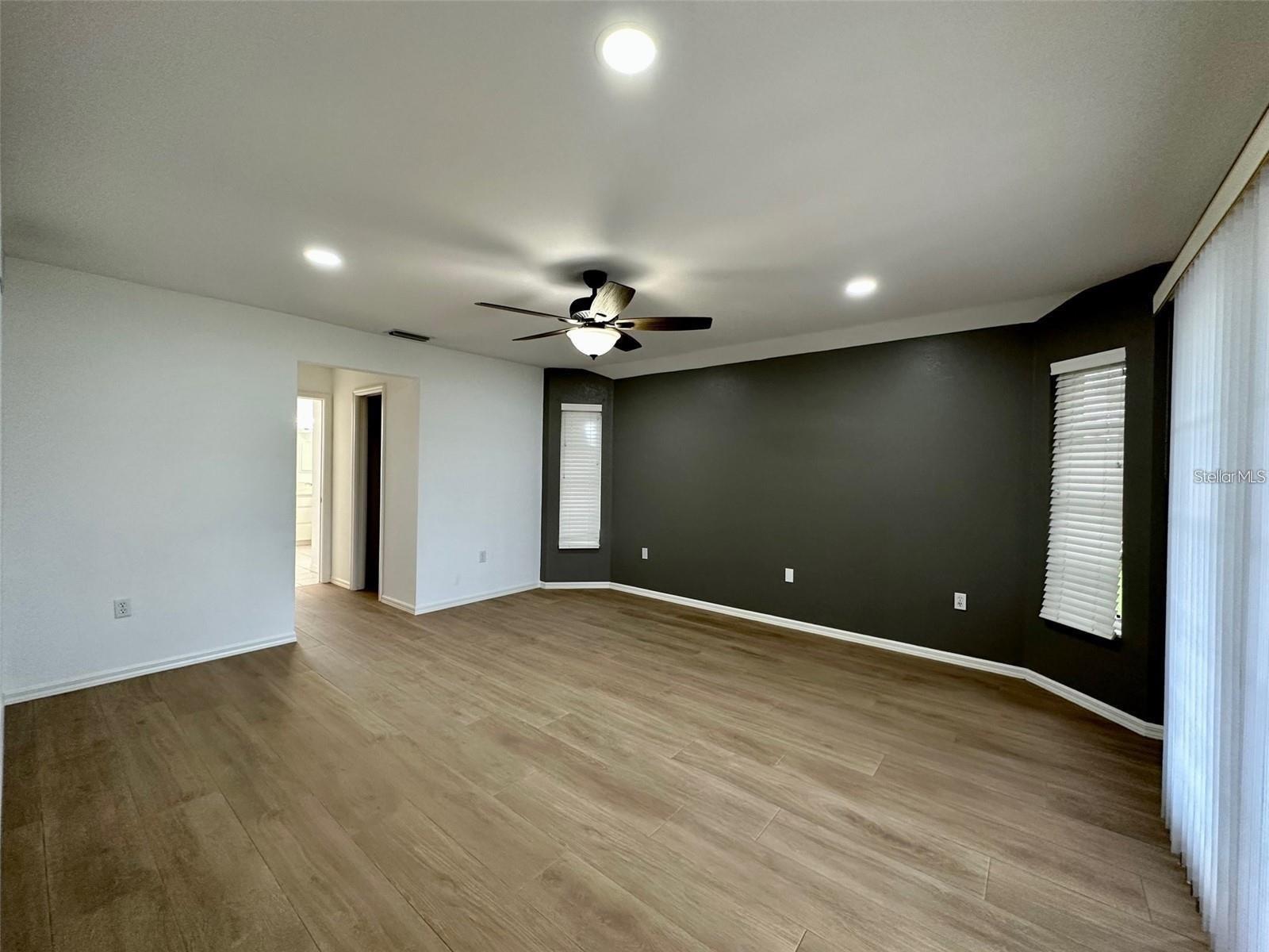 Image 19 of 34 For 2169 Onondaga Lane