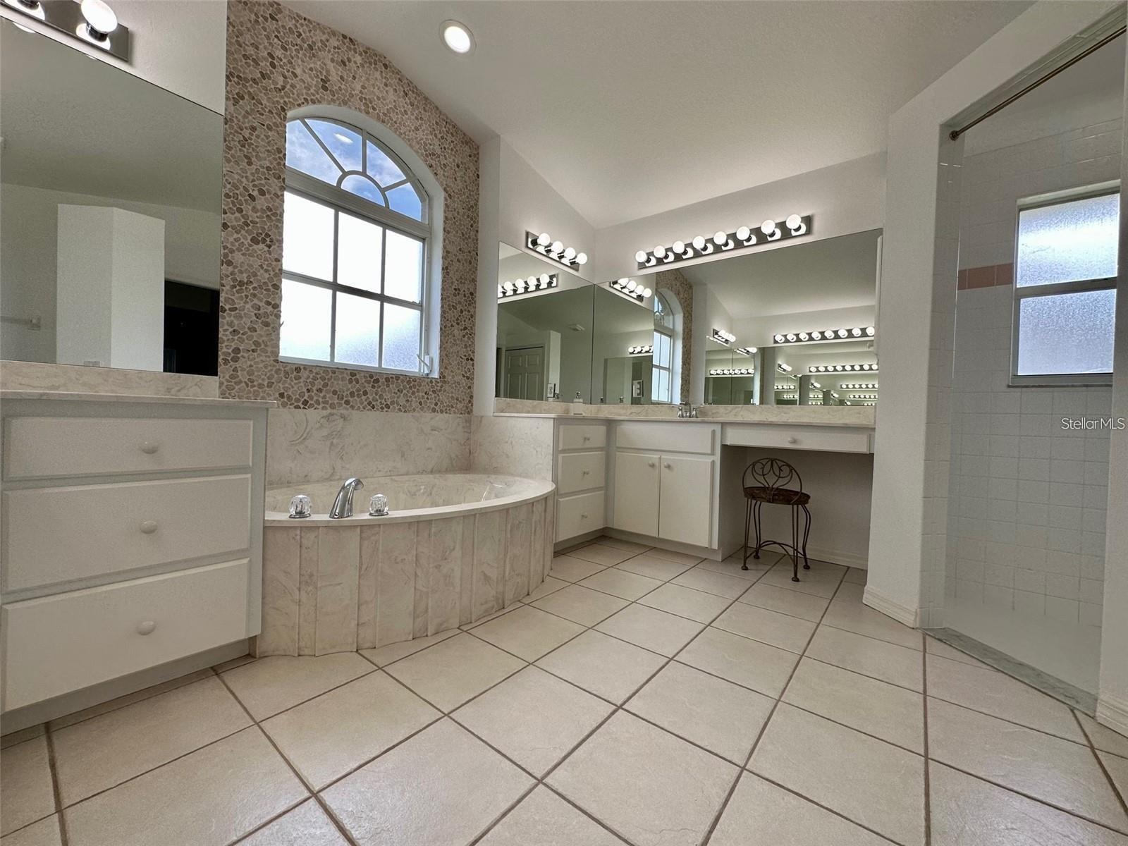 Image 22 of 34 For 2169 Onondaga Lane